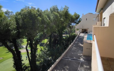 Apartamento en primera linea de golf en Altea.