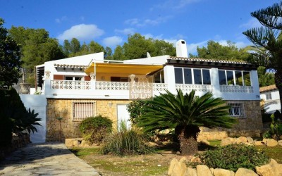 Chalet en alquiler  en Altea con piscina privada