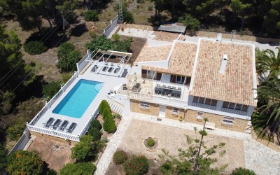 Chalet en alquiler  en Altea con piscina privada