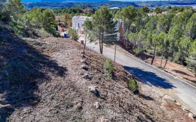 Parcela urbana en una Urbanización de Altea la Vella.