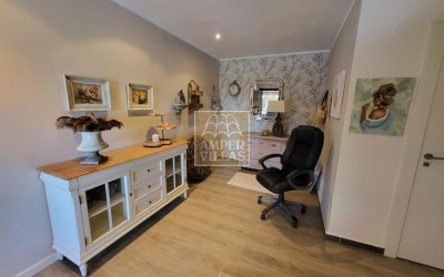 Fantástica y elegante villa con parcela llana y vistas al mar.