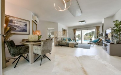 Preciosa y acogedora villa en una sola planta.