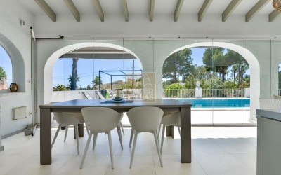 Preciosa y acogedora villa en una sola planta.