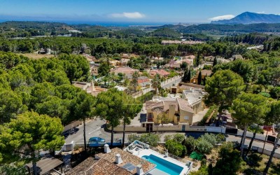 Preciosa y acogedora villa en una sola planta.