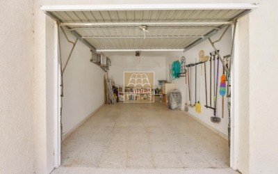 Preciosa villa en un entorno verde y tranquilo.