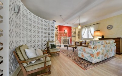 Villa exclusiva en Altea con privacidad absoluta en un entorno natural.