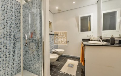 Villa exclusiva en Altea con privacidad absoluta en un entorno natural.