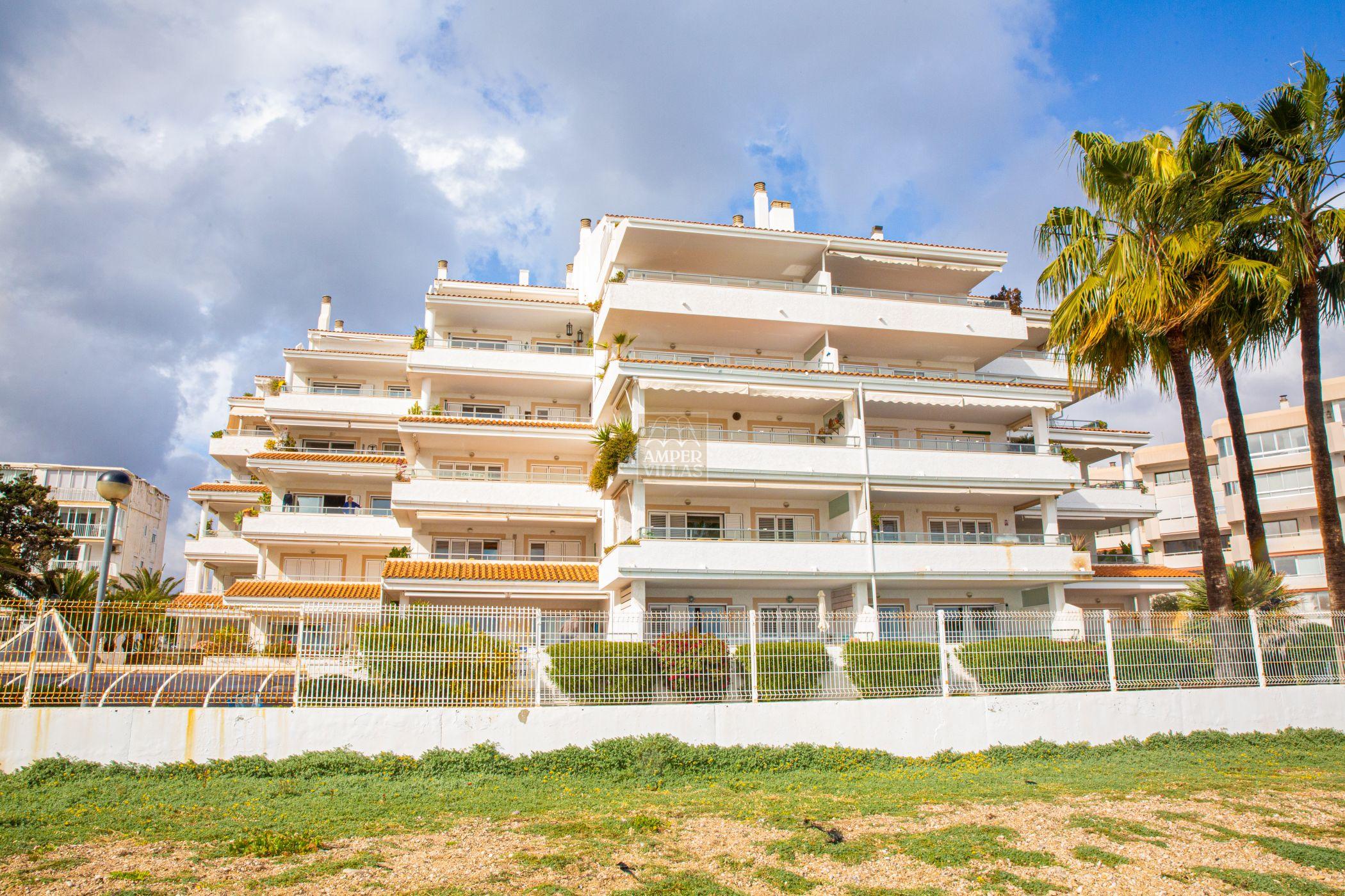 Exclusivo apartamento en primera línea de mar en Cap Negret, Altea