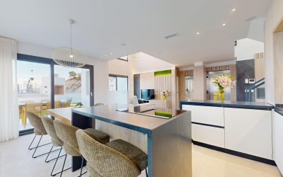 Villa independiente de lujo con piscina privada y vistas panorámicas al mar en Finestrat