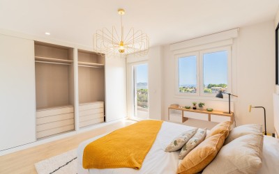Adosado moderno de 4 dormitorios con vistas panorámicas al mar y a Benidorm en La Nucía